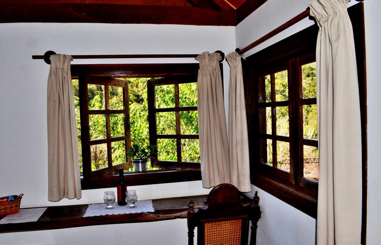 Pousada Sitio Portal Da Travessia วิสกอนจิ จิ เมาอา ภายนอก รูปภาพ